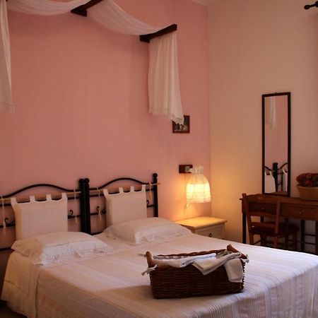 Bed and Breakfast La Cascata Noci Zimmer foto